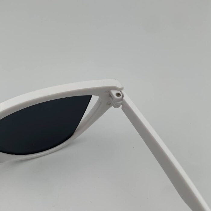 عینک آفتابی کد L7409 - Image 4
